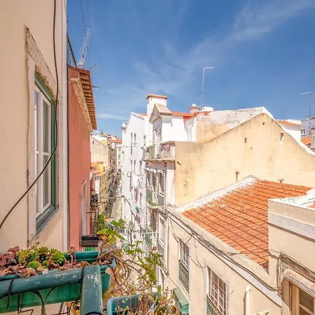 Guestready - Colorful Marreiros Heart Lissabon